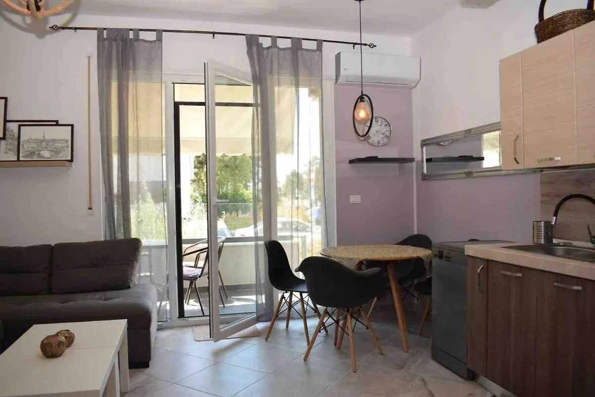 Apartment By The Sea 0*, Hamallaj Albania